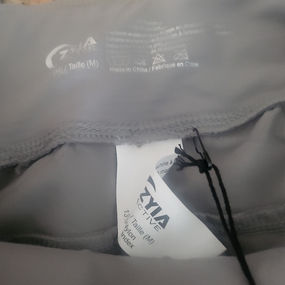 Pants - Picture 4 of 4